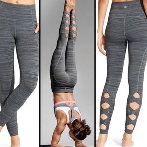 athleta heather grey high rise cut out chaturanga
